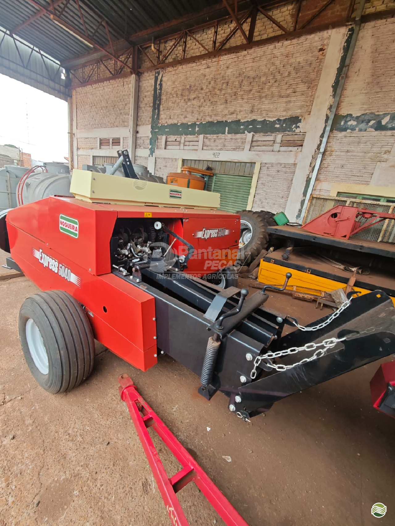 FORRAGEM E FENO NOGUEIRA ENFARDADEIRA Pantanal Peças e Implementos Agrícolas - Mahindra - Dourados DOURADOS MATO GROSSO DO SUL MS